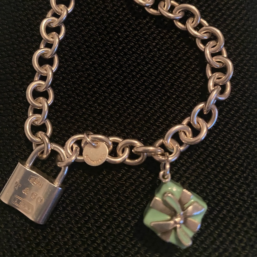 Tiffany 1837 Sterling Silver Padlock Bracelet with Gift Box Charm!